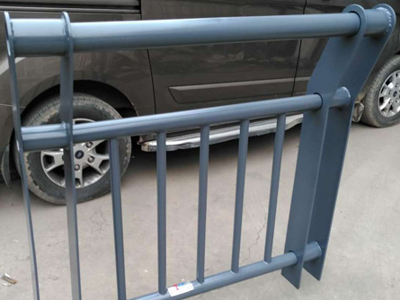 复合不锈钢桥梁护栏
